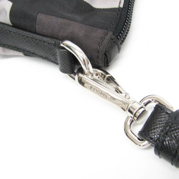 PRADA Black Leather Shoulder Bag - Picture 7 of 14